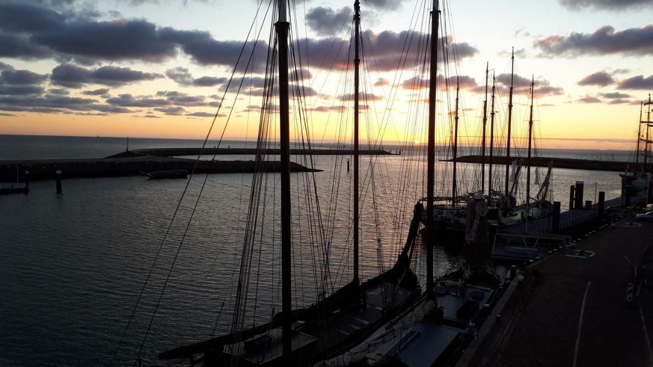 Slapen In Een Trechter Harlingen Exteriör bild